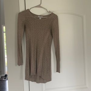 Light brown sweater